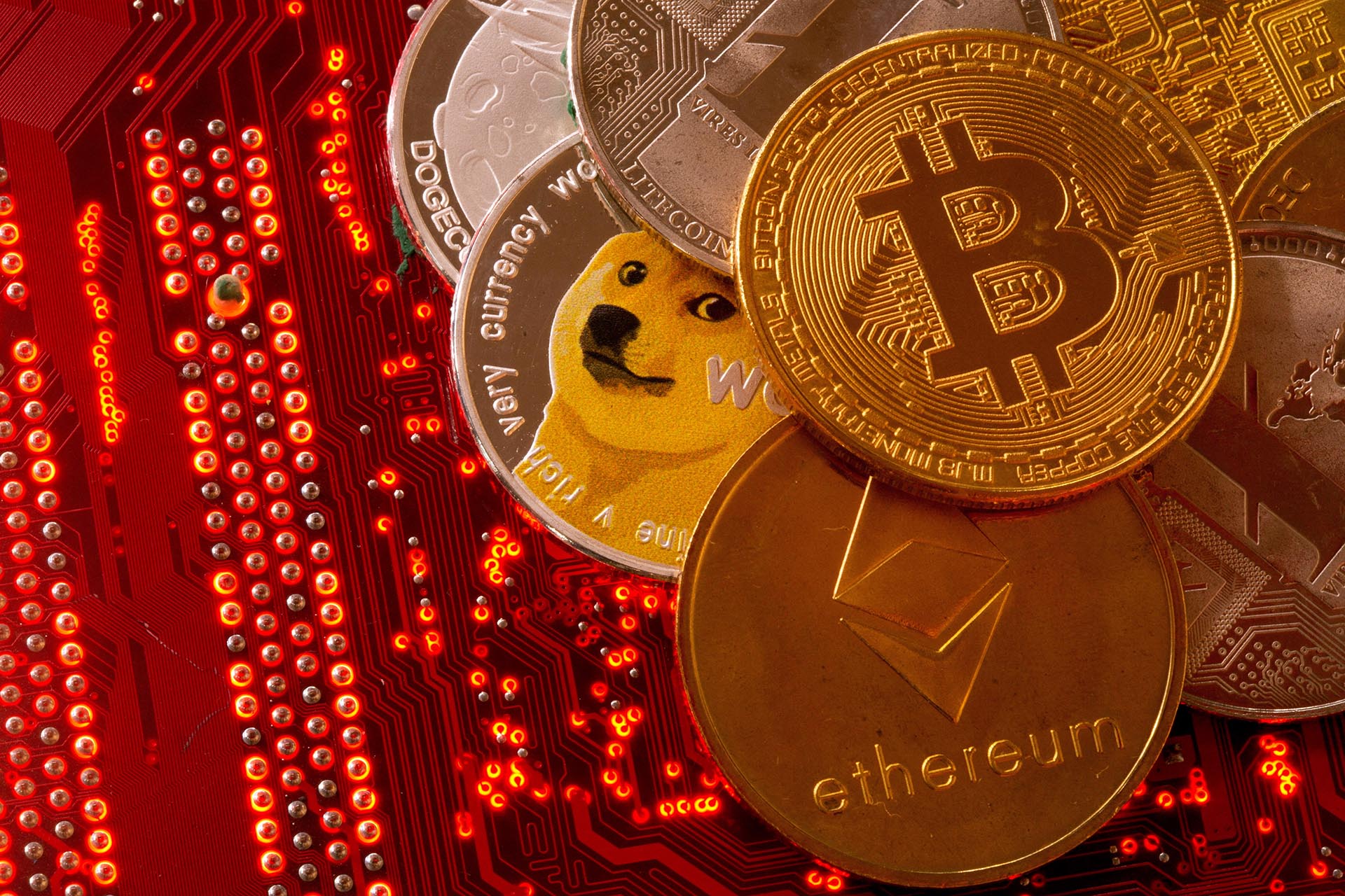 Crypto gains on ETF optimism