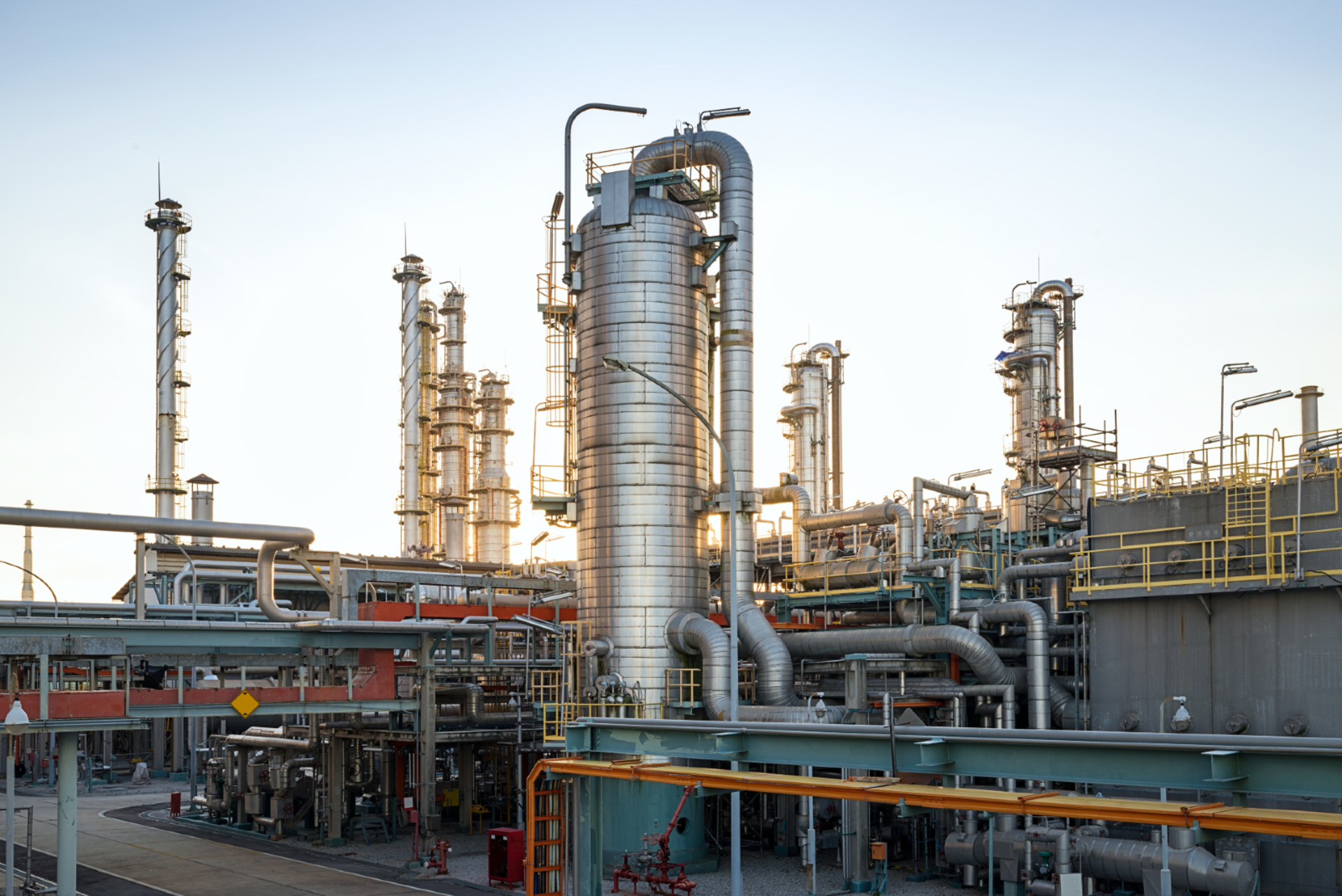 Reliance inks USD 3 bn green ammonia pact with Samsung