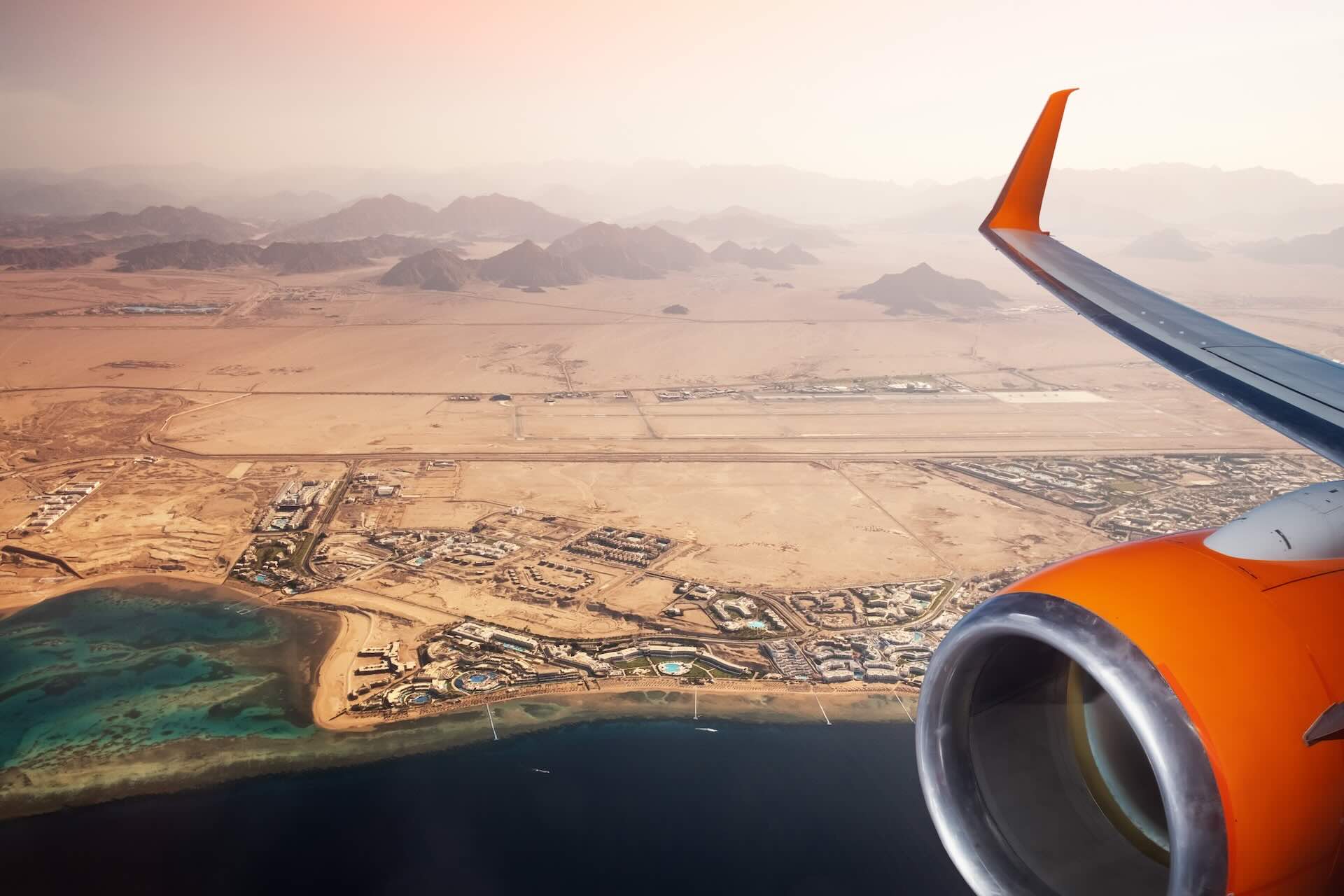 نظرة على خطط الحكومة لتعزيز النشاط السياحي في البحر الأحمر