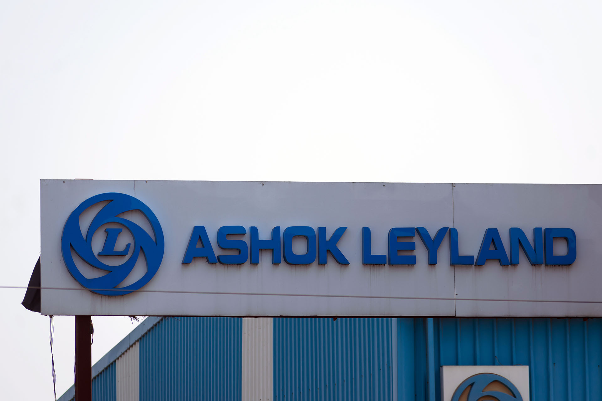 Ashok Leyland, Al-Futtaim deepen Middle East collaboration in Qatar