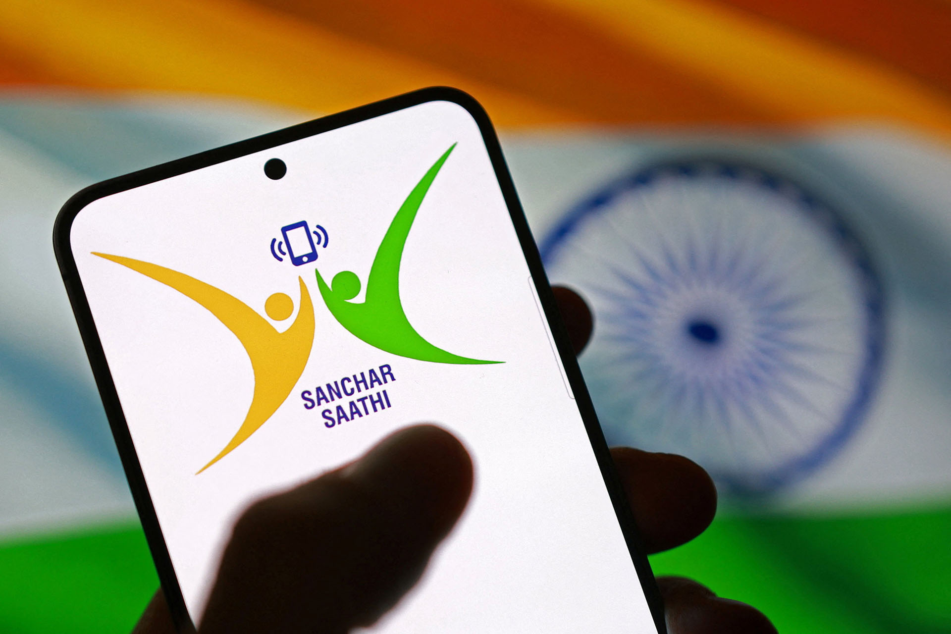India directs smartphone makers to preload govt cybersecurity app; State refiners step up Russian crude purchases