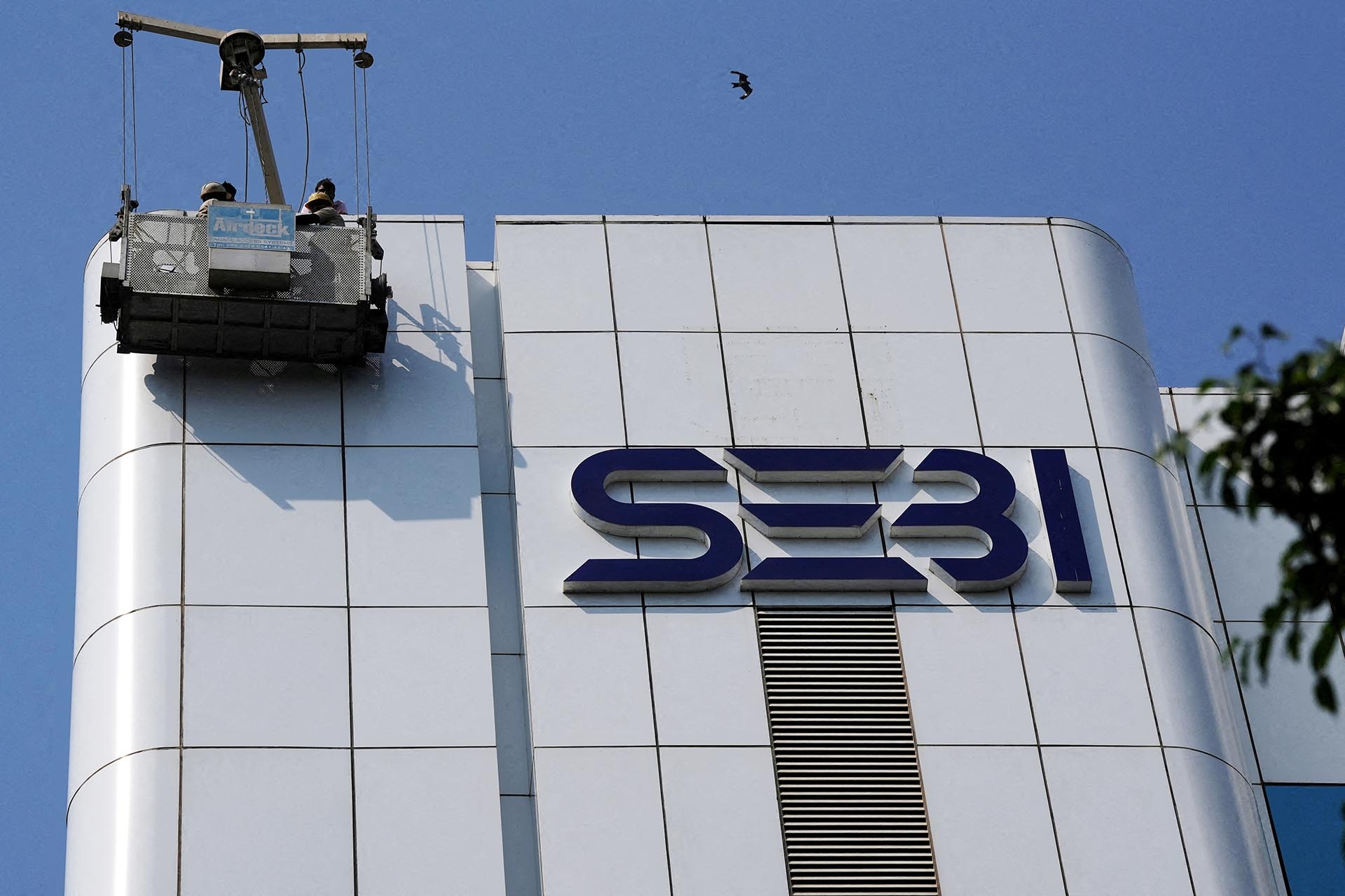 Sebi cuts red tape for sovereign wealth funds, pension pools