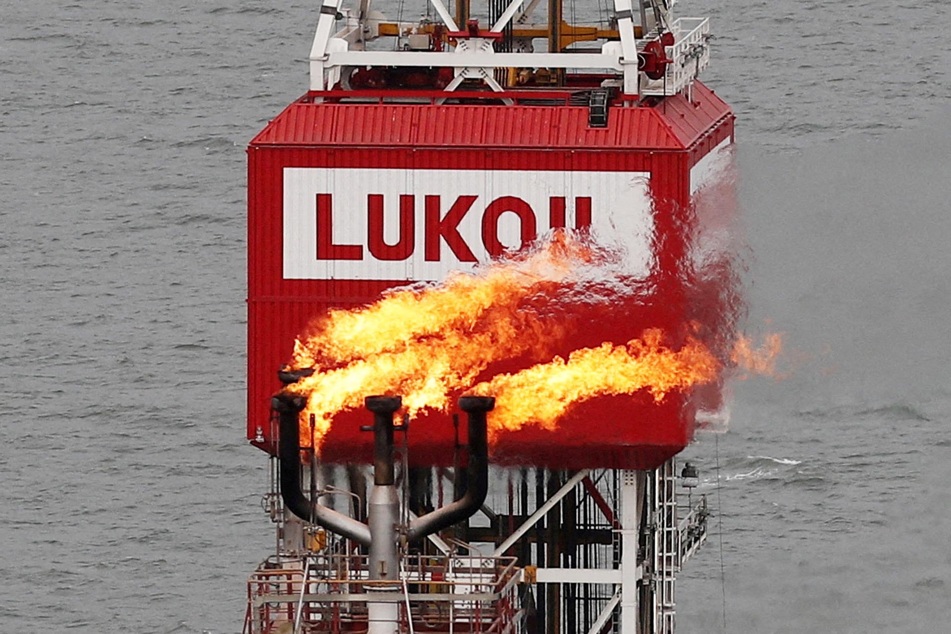 Washington halts crude waivers, choking India’s access to Russian and Iranian oil