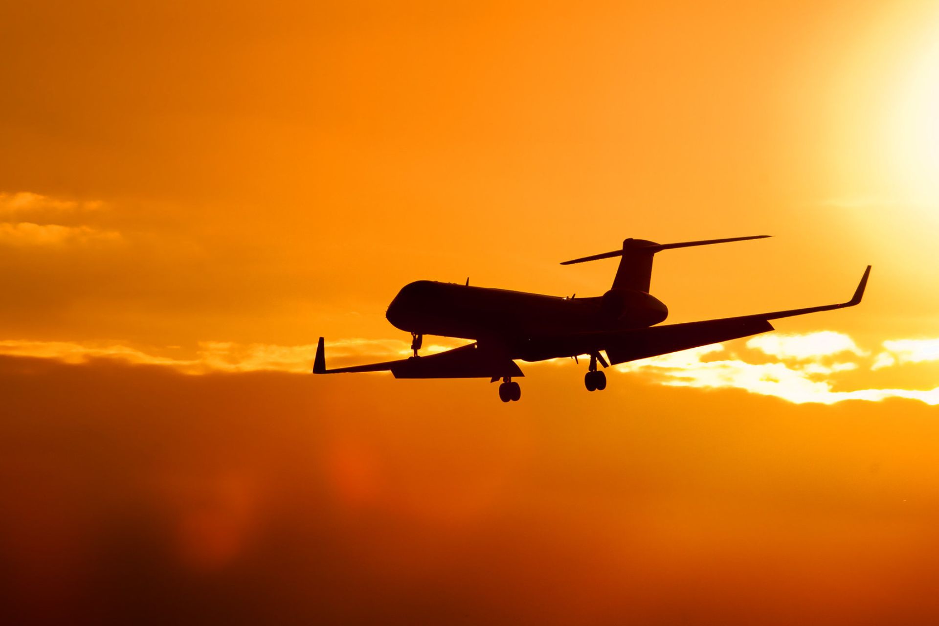 Foreign carriers take a record share of India’s international flights as Air India pulls back from long-haul