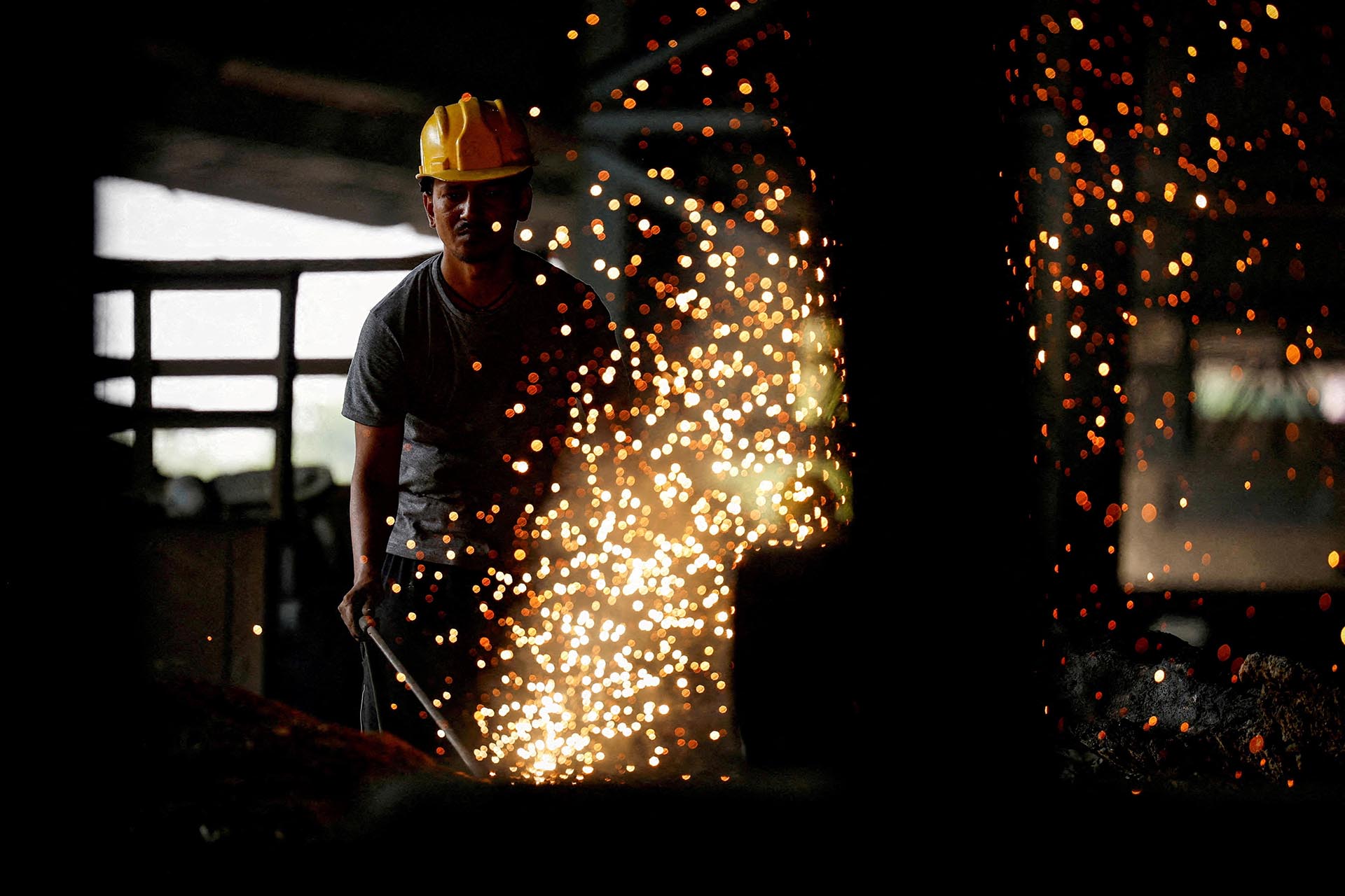 THIS AFTERNOON: Supply shocks and cost pressures slow manufacturing expansion