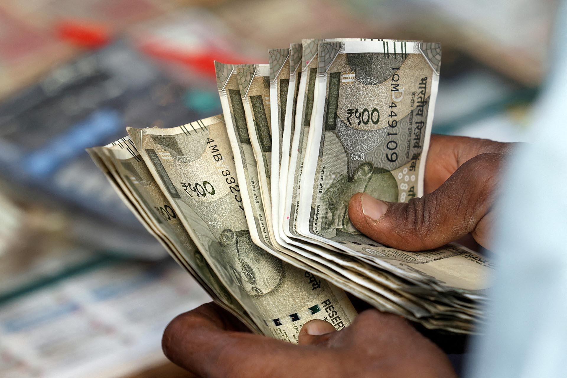 India hits fiscal targets and sees export surge, but Gulf crisis squeezes fuel shipments